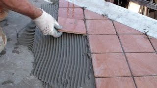 Come posare le piastrelle del pavimento fai da teLay the floor tiles DIY [upl. by Adnylem]