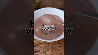 Mousse vegana con 3 ingredientes [upl. by Richey]