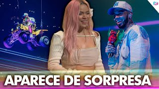 Karol g llega de sorpresa al concierto de Anuel El gesto de Anuel que volvió a enamorar a Karol G [upl. by Renner]