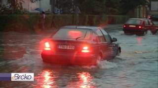 eBrckonet  Jako nevrijeme i grad pogodili Brčko [upl. by Ocsicnarf525]