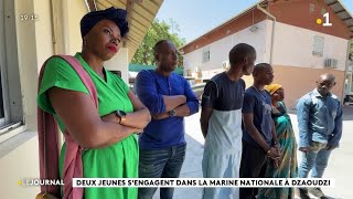 Deux jeunes sengagent dans la marine nationale à Dzaoudzi [upl. by Kelton]