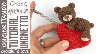 Come Fare un Orsetto Amigurumi Portachiavi sottotitoli in spagnolo inglese e francese [upl. by Rogerson77]