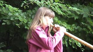 Lisa Stoll spielt Alphorn am Waldrundgang in Wilchingen [upl. by Ronnie133]