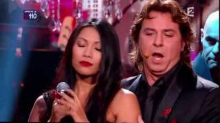 ANGGUN et Roberto ALAGNA  Historia De Un Amor  Sidaction 2011 Live france télévision [upl. by Walrath940]