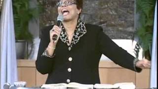 Iona Locke PRAISE BREAK  Kingdom Victory 2011 [upl. by Atirahs]