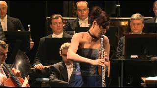 Mozart  Clarinet Concerto Sharon Kam [upl. by Lj486]