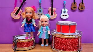 Backstage  Elsa amp Anna are playing musical instruments  Barbie dolls [upl. by Nigen521]