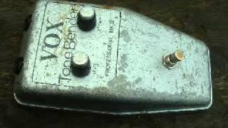 Tone Bender MKII tonebender Professional MKII Vox Sola Sound [upl. by Teyugn]