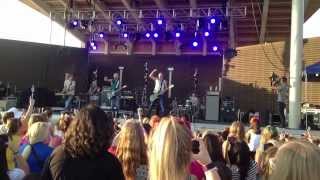 R5 singing Loud Live at Auroras RiverEdge Park [upl. by Anaig]