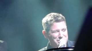 Il Divo  lhymne à lamour Sebastien Izambard Tour Amor amp Pasion 02032016 [upl. by Letsou875]