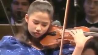 sarah chang play niccolo paganini concerto 1 [upl. by Nefen507]