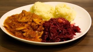 Gulasch selbst gemacht  einfach und lecker  Schritt für Schritt Rezept  recipe [upl. by Hartzell990]