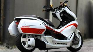 Honda PCX150 Scooter Review Modification [upl. by Harrus]