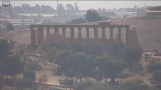 Atterraggio di otto carabinieri del reggimento paracadutisti Tuscania [upl. by Nudd793]