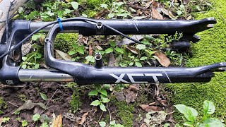 ¿Cómo mejorar el funcionamiento de una horquilla barata  SR Suntour XCT V3 [upl. by Mina]