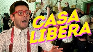 COSA FAI QUANDO HAI CASA LIBERA  PARODIA  iPantellas [upl. by Dodie]