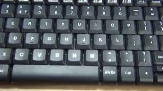 Logitech mk220 Wireless Combo verse Logitech 400r Wireless Touch Keyboard Quick Comparison HD [upl. by Tuneberg]