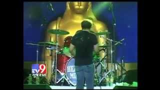 Zindagi Do Pal Ki and Ding Dong  KK Live at Nathdwara Festival [upl. by Lladnor190]