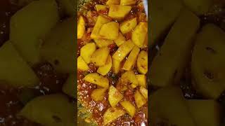 Aalu bins recipe 😋 jhatpat bnaye y swadisht sabji GeetaRanivs3uy food  recipe [upl. by Rialcnis122]