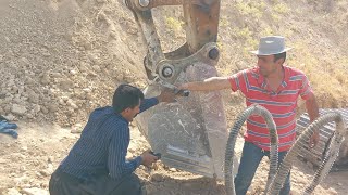 Part 2  Replacing the powerful Komatsu excavator by the driver of a Benz van in the scorching heat [upl. by Chaffin]