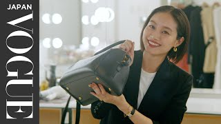 忽那汐里の哲学が詰まったバッグの中身＆愛用アイテムを公開！ In The Bag  VOGUE JAPAN [upl. by Acissaj]