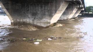 Manggahan Floodway during Typhoon Pedring 27Sep2011 [upl. by Robbin163]