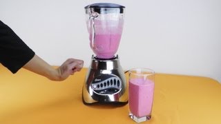 Oster 16 Speed Blender Review and Raspberry Smoothie Recipe [upl. by Aneela]