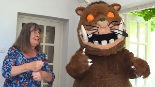 The Gruffalo Song in Makaton [upl. by Yeldahc]