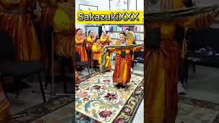 Voilà La Vraie Danse Kabyle Traditionnel Avec Timɣarin Lvaraka 👵🏼😍 [upl. by Lida474]