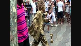 Living Statues in Barcelona  Las Ramblas [upl. by Tufts234]