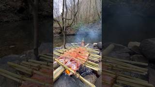 İlkel Yöntem ile Somon Alabalık Pişirme 🐟  Cooking Salmon and trout with a primitive method [upl. by Naeerb]