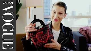 ベラ・ハディッドのバッグの中身を大公開！スーパーモデルが持ち歩くパワーストーンとは？｜In The Bag  VOGUE JAPAN [upl. by Eirena235]