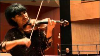 Liana Isakadze playing Mendelssohns Violin Concerto excerpt [upl. by Atsirc74]