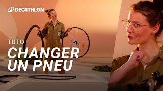 TUTO  Comment changer un pneu de vélo  🚲 I Decathlon [upl. by Lanti]