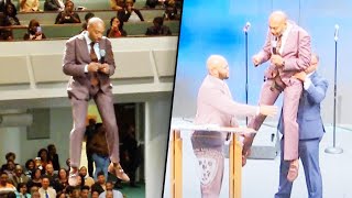 Mississippi Pastor Dubbed ‘Flying Preacher’ Glides Into Christmas Service [upl. by Barabbas91]