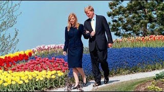 Maxima amp Alexander planten Koningslinde in de Keukenhof [upl. by Eliga]