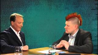 Marc Elsberg und Sascha Lobo im Online LiveTalk Mitschnitt vom 23 April 2015 [upl. by Shoemaker875]