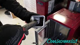 CENTROMETAL  Granulu kamīna Z6 apkope  Чистка пеллетного камина Z6  How to clean pellet stove Z6 [upl. by Oralee720]