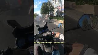 KAZAYA RAMAK KALA Yamaha Xmax sürücüsü kaza yı son anda önlüyor trafik motovlog araba sürüş [upl. by Balliol]