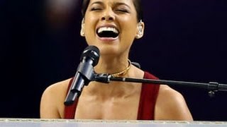 Alicia Keys Half Time Show Performance 2013  Super Bowl XVLII  HD [upl. by Sato]