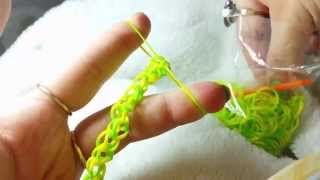 Como fazer pulseiras de elástico fácil e rápido Rainbow Loom [upl. by Oicanata]