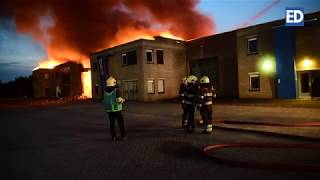 Uitslaande brand verwoest pand autohandelaar F van Boxtel in Eindhoven [upl. by Ecydnak]