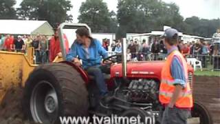 Tractorpulling Tubbergen 2009  Lammert ter Heide beland in de middenberm met zijn Oldstock [upl. by Yeaton475]