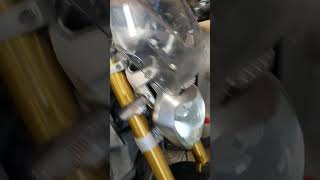 extra verlichting voor op de motorfiets om zichtbaarheid te verhogen shorts bmw r1200r [upl. by Adlei887]