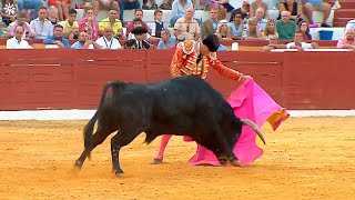 Manuel Escribano segundo toro Écija Sevilla 16092023 [upl. by Yntrok]