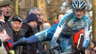 Memorabele incidenten in het veldrijden  Cyclocross Fights [upl. by Berkley]