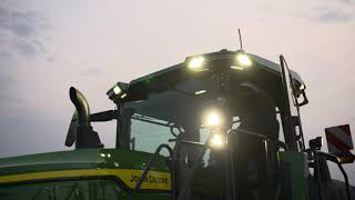 Der John Deere 8RT im Einsatz  Nachtfahrt  Tractor Brothers Episode 14 [upl. by Krystalle]