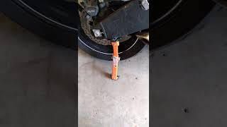 Snapjack tool for motorcycle works to quickly jack up your motorcycle [upl. by Elbas]