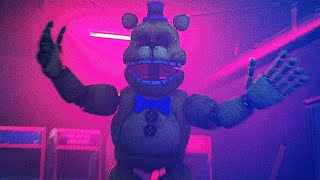 WHATEVER YOU DO GET FAR AWAY FROM THIS ANIMATRONIC  FNAF Project Glowstick [upl. by Gnos]