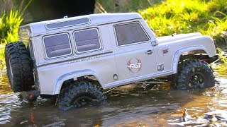 AWESOME RC CRAWLER ACTION FM ELECTRICS FMRX2TRAXXAS TRX4LAND ROVER DEFENDER [upl. by Nuahsel]